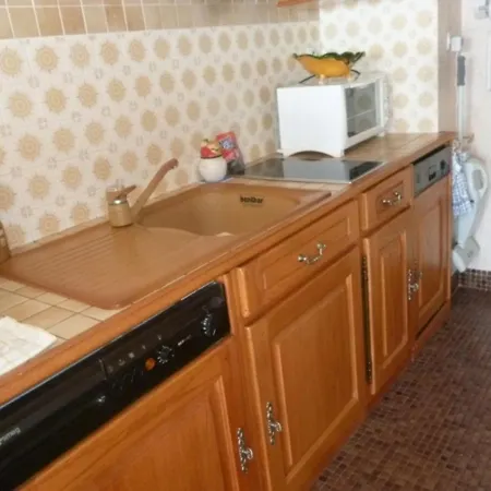 Ensoleille Et Spacieux Avec Parking, Centre De - Fr-1-71-62 アパート