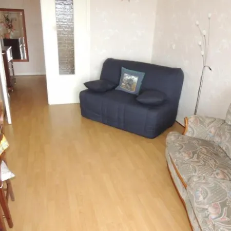 Apartmán Ensoleille Et Spacieux Avec Parking, Centre De - Fr-1-71-62 Royan